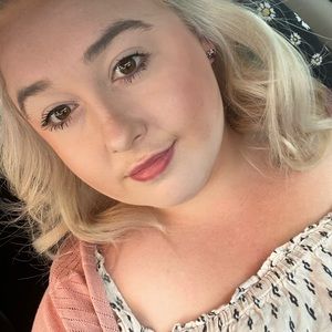 Meet your Posher, Ariel